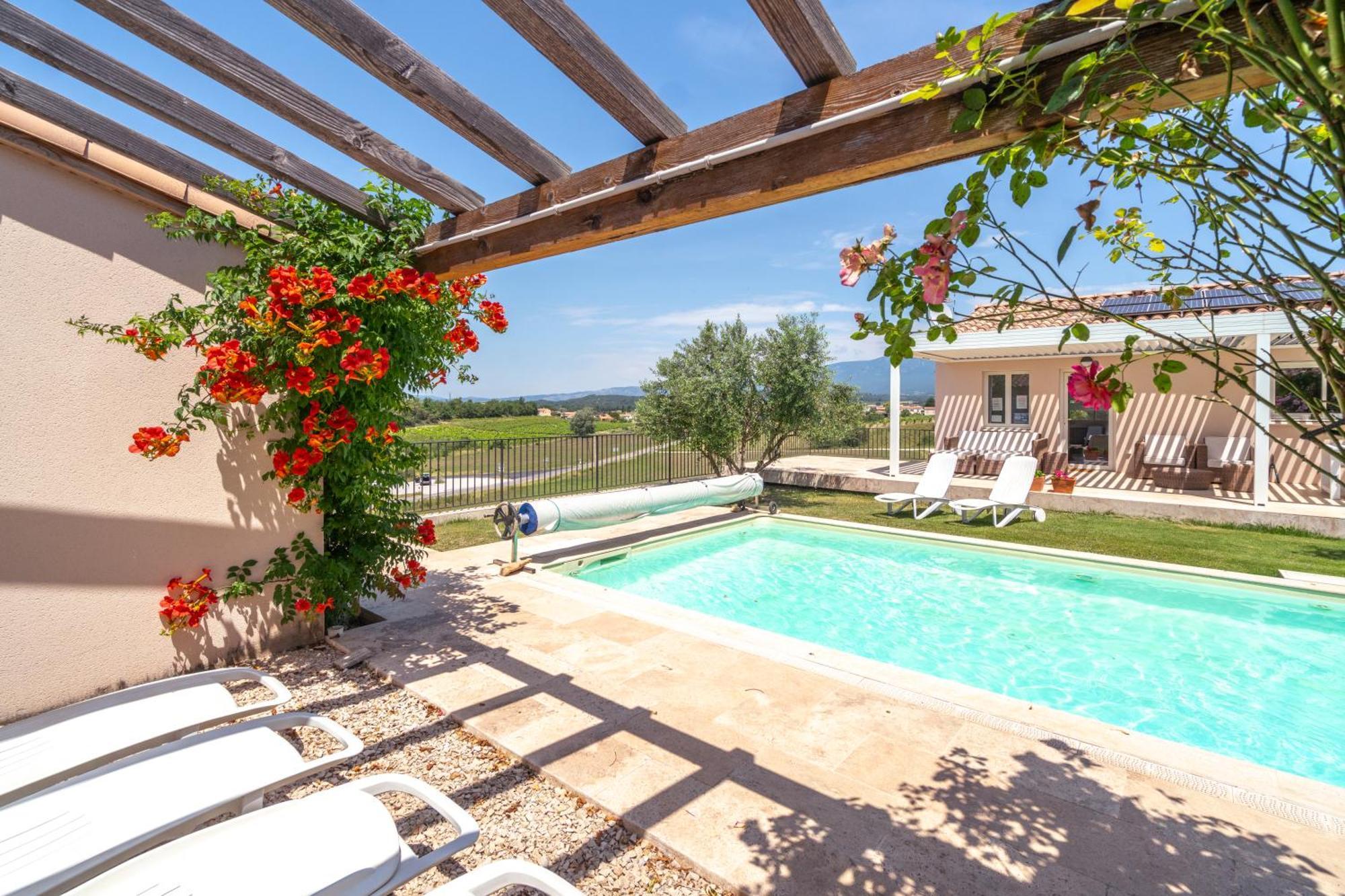 Les Terrasses De Cascavelle Ferienhaus Blauvac